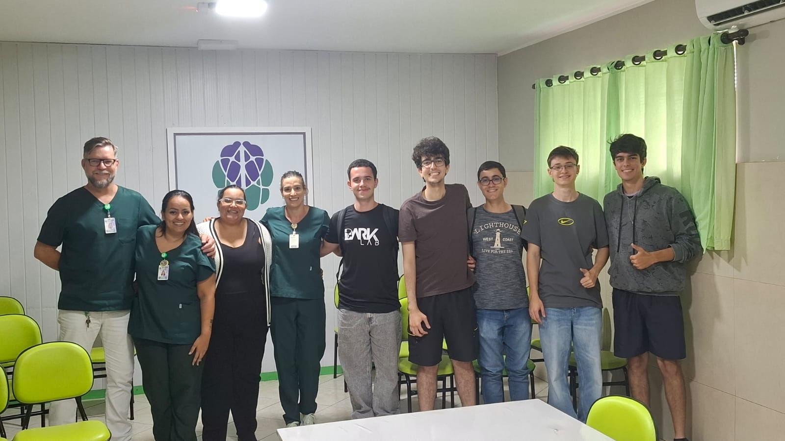 Foto 1 da notícia de título: Treinamento sobre o carrinho administrativo no HABM, no portal do Grupo de Banco de Dados (GBD) - UNESP/IBILCE - São José do Rio Preto